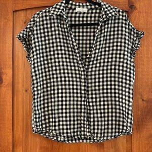 Vici black and white check short sleeve shirt size s